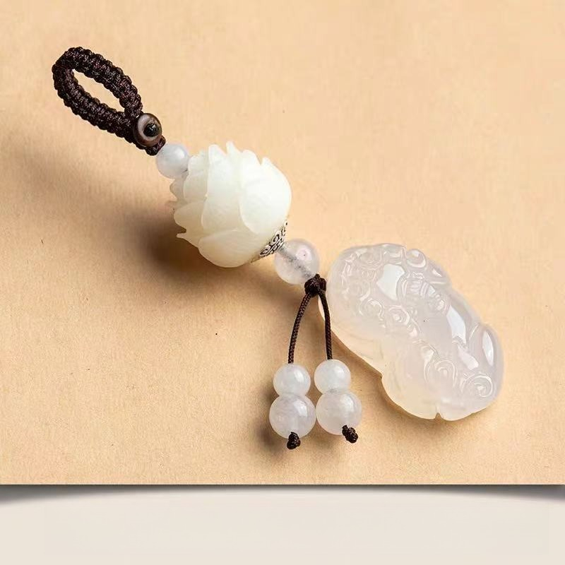 Resin Art A Keychain - Lotus-Anhänger Schlüsselanhänger Auto-Charm mit Buddha-Sicherheitsknoten für