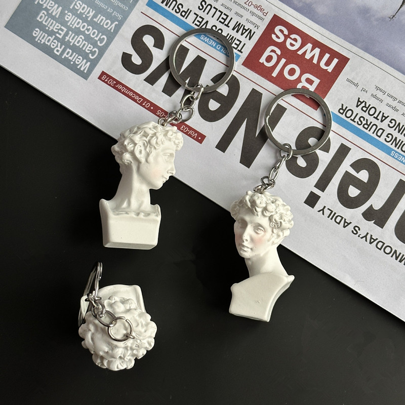 Mini-Gipsstatuen-Schlüsselanhä – Resin Art A Keychain Bewertung und Preis